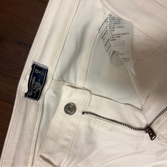 Abercrombie & Fitch mid rise boot cut jeans white womens size 29/8R - Picture 4 of 5